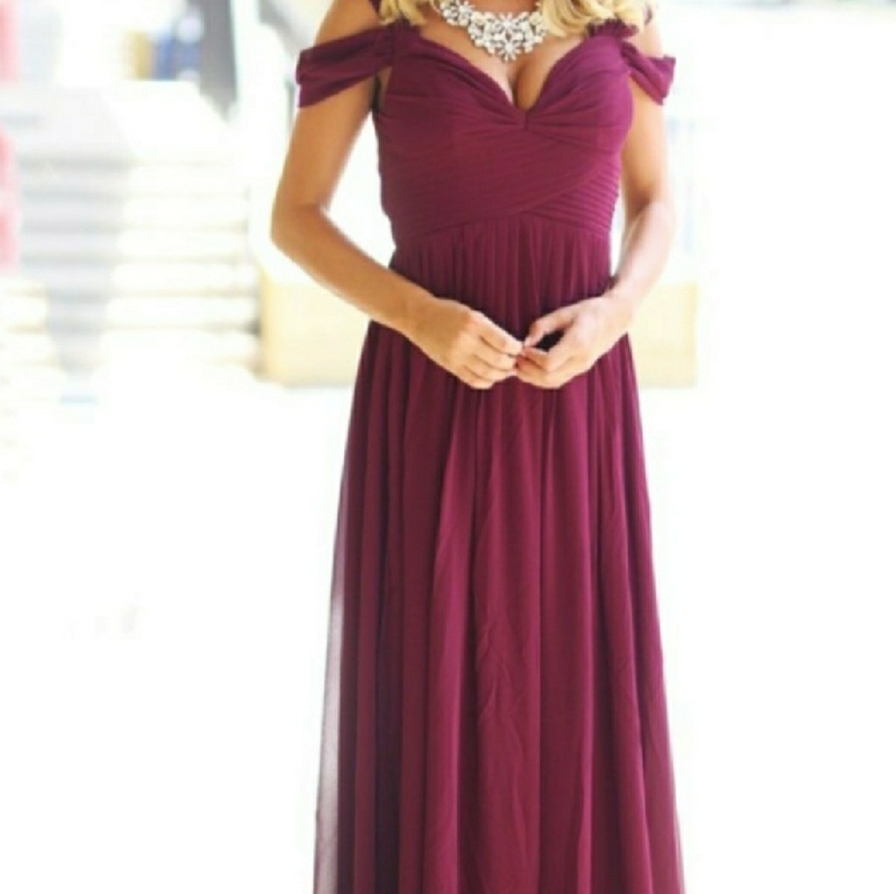 Gorgeous Burgundy Formal Dress